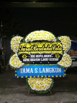 Papan Bunga Duka di Arut Utara